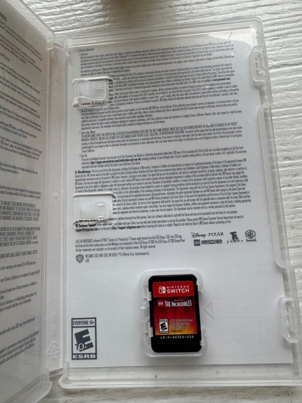 LEGO The Incredibles Nintendo Switch Game - Red - Picture 2 of 2
